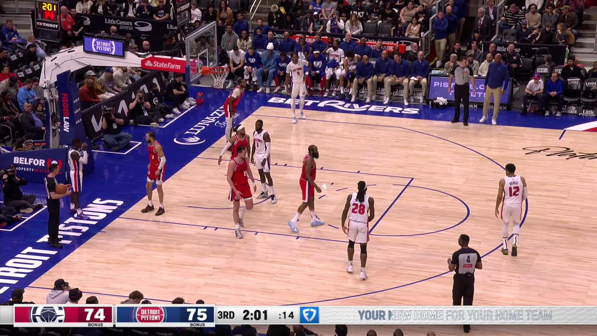 Ausar Thompson with the POSTER 🔥