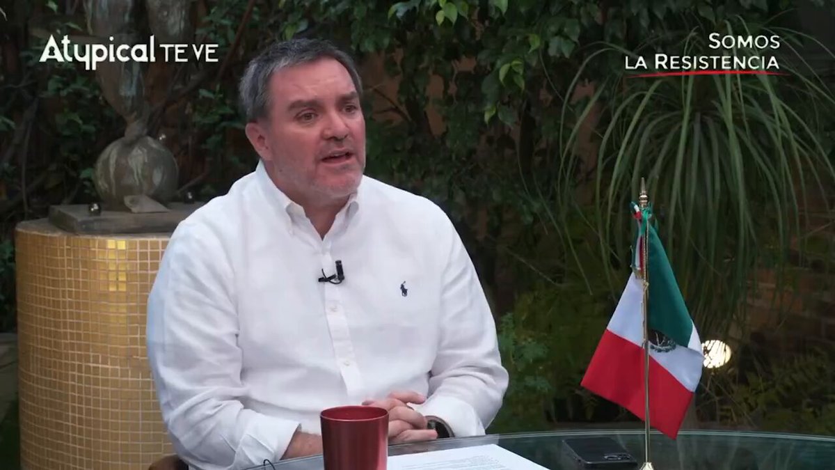 😂La hebría y el cocainomano🤣🤣🤣 Acción Nacional está en caída libre, ya que en Atypical TE VE, se presentaron el cocainomano Jorge Triana y Margarita Zavala, que estaba completamente alcoholizada. ¡No podía ni hablar la señora!.🤣🤣 Y asi se quieren defender.🤣🤣 No se burlen.🤣🤣🤣