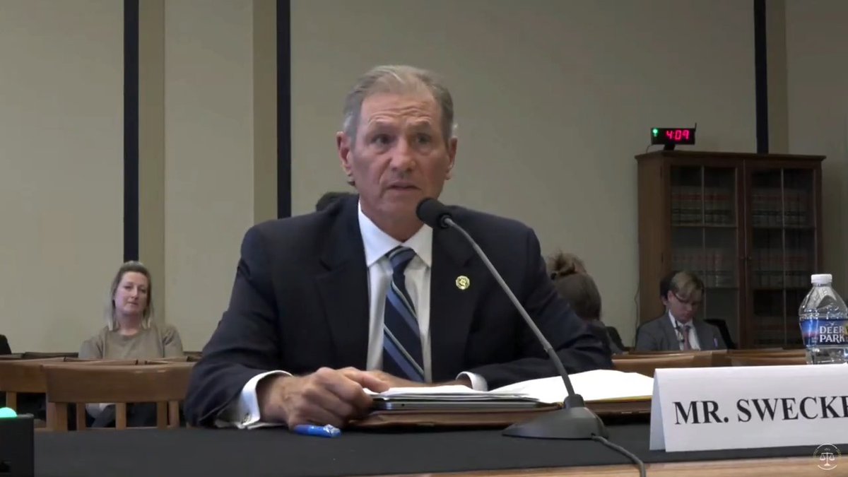 "Many official actions taken by DOJ and FBI in the last 8 years were simply wrong." WATCH: Chris Swecker, a former FBI Assistant Director, outlines how the DOJ and FBI were weaponized against President Trump.