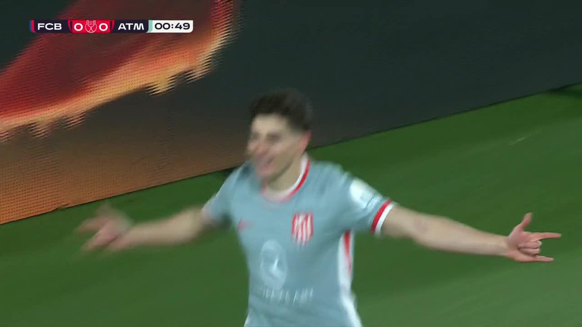 JULIAN ALVAREZ GIVES ATLETICO MADRID THE LEAD IN THE FIRST MINUTE VS. BARCELONA!! WHAT A START TO THE COPA DEL REY SEMIFINAL 🔥
