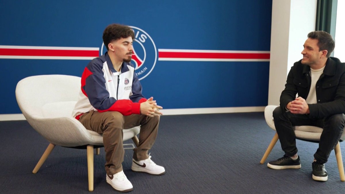 ❤️ « Je suis tombé amoureux de la capitale ! Comment tu ne peux pas tomber amoureux de cette ville ! C’est ma maison ! » 💙 💫 🎙 Vitinha a France Télévision