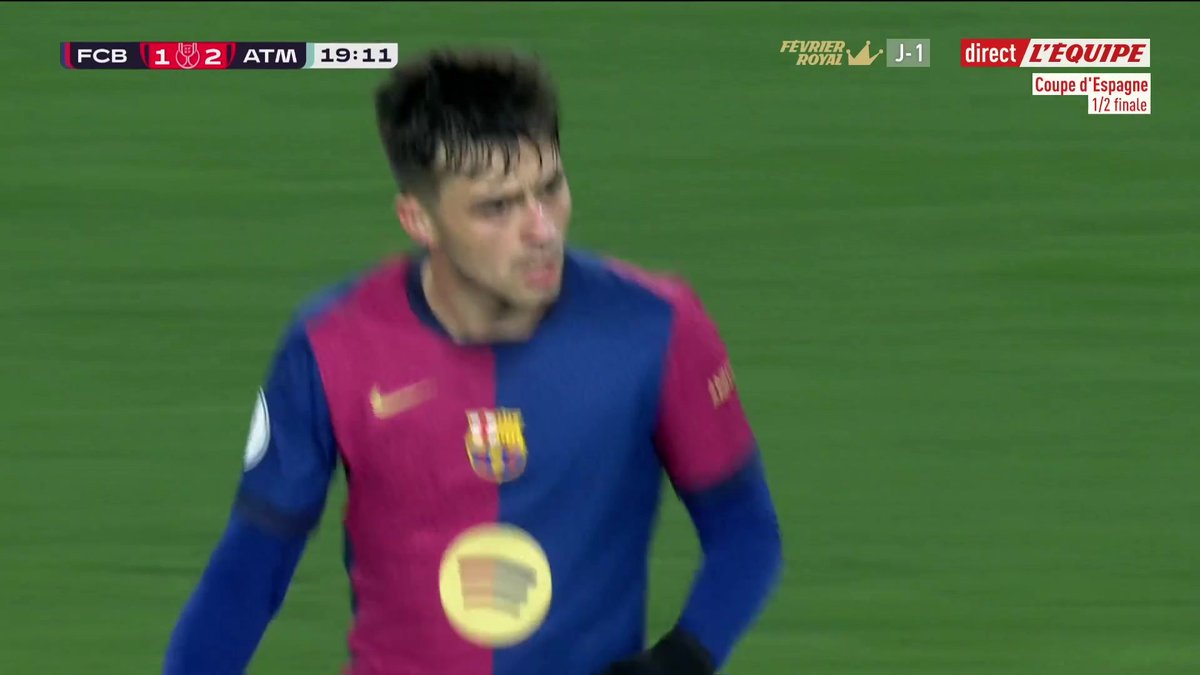 ⚽️🇪🇸 Jules Koundé déborde pour trouver Pedri dans l'axe, le Barça réduit l'écart face à l'Atlético ! Suivez la rencontre sur la chaine L'Équipe >