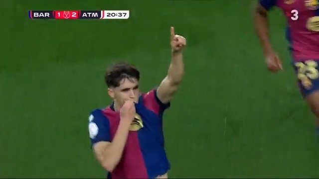 gol a lo puyol, petó a l’escut, l’altre q el tira a terra…els meus nanos