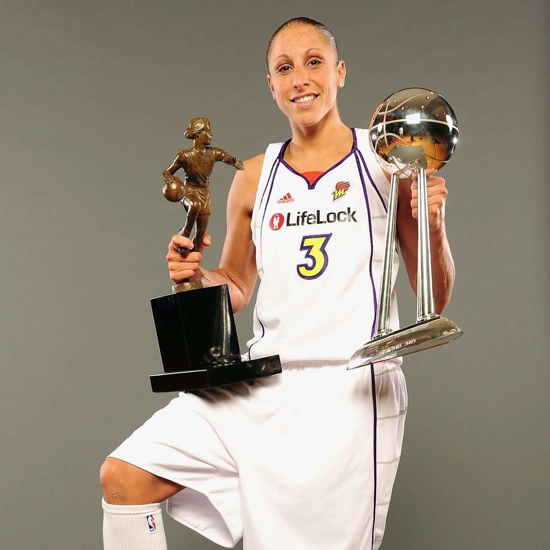 Diana Taurasi aka The White Mamba is retiring from the WNBA at the age of 42 3 x WNBA Champion 2 x WNBA Finals MVP 14 x All-WNBA 5 x Scoring Leader 1 x Assist Leader She's the only player in WNBA history with more than 8K career points. She has 10,646!