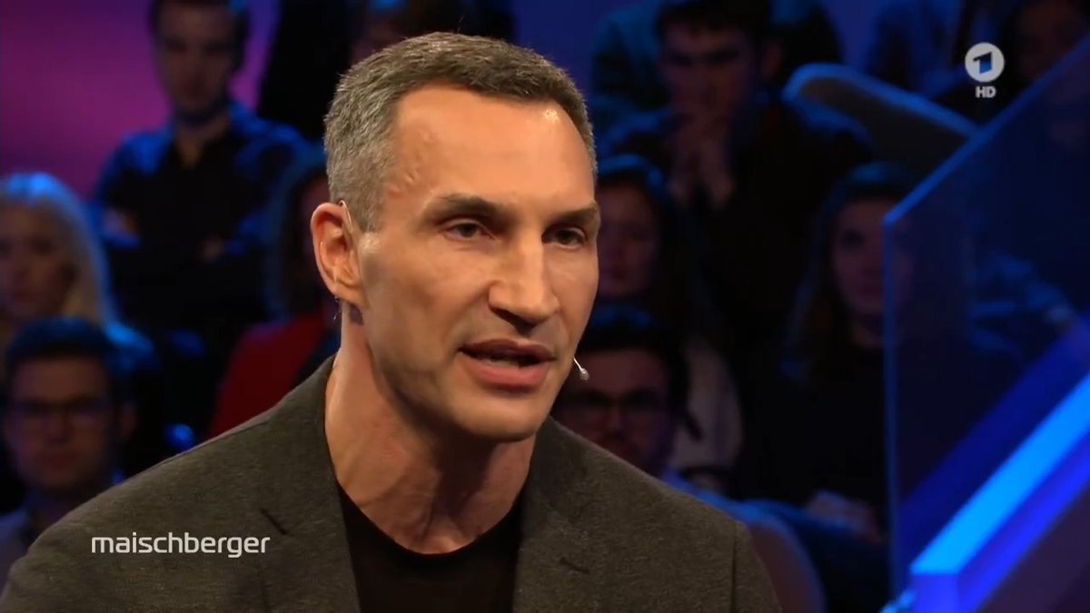 „#Trump hat auch etwas Gutes in sich“, sagt Wladimir Klitschko. Die Vorstellung des US-Präsidenten, #Europa müsse sich um sich selbst kümmern, sei „nicht so ganz falsch“. #maischberger #Ukraine #USA Das Erste