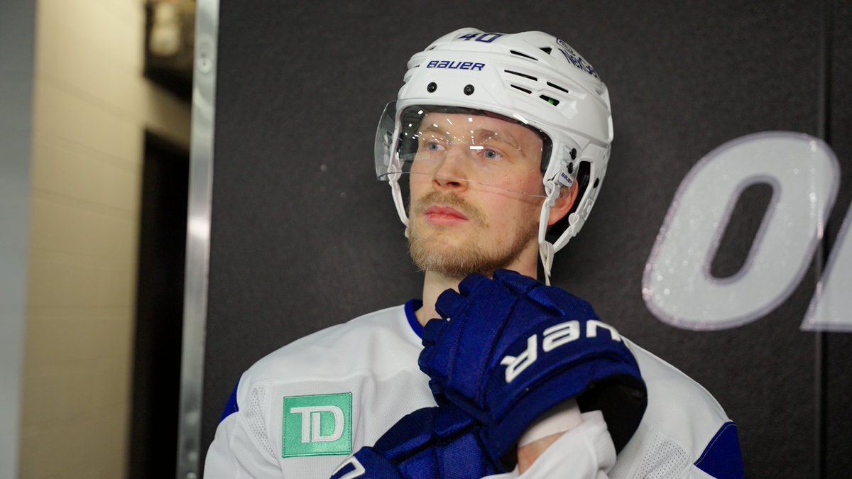 “More urgency. Be a tougher team to play against." 🗣 Elias Pettersson meets with the media following Tuesday's practice in Los Angeles.