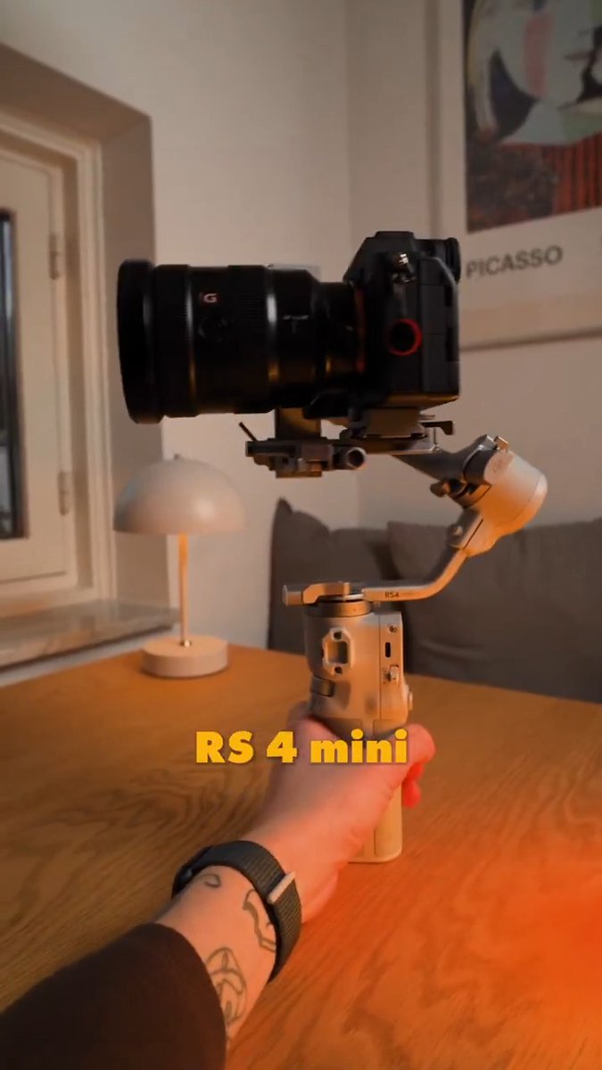 Everything you need to know about the DJI RS 4 Mini gimbal in less than 60 seconds 📝 Created by Mark Tanggaard