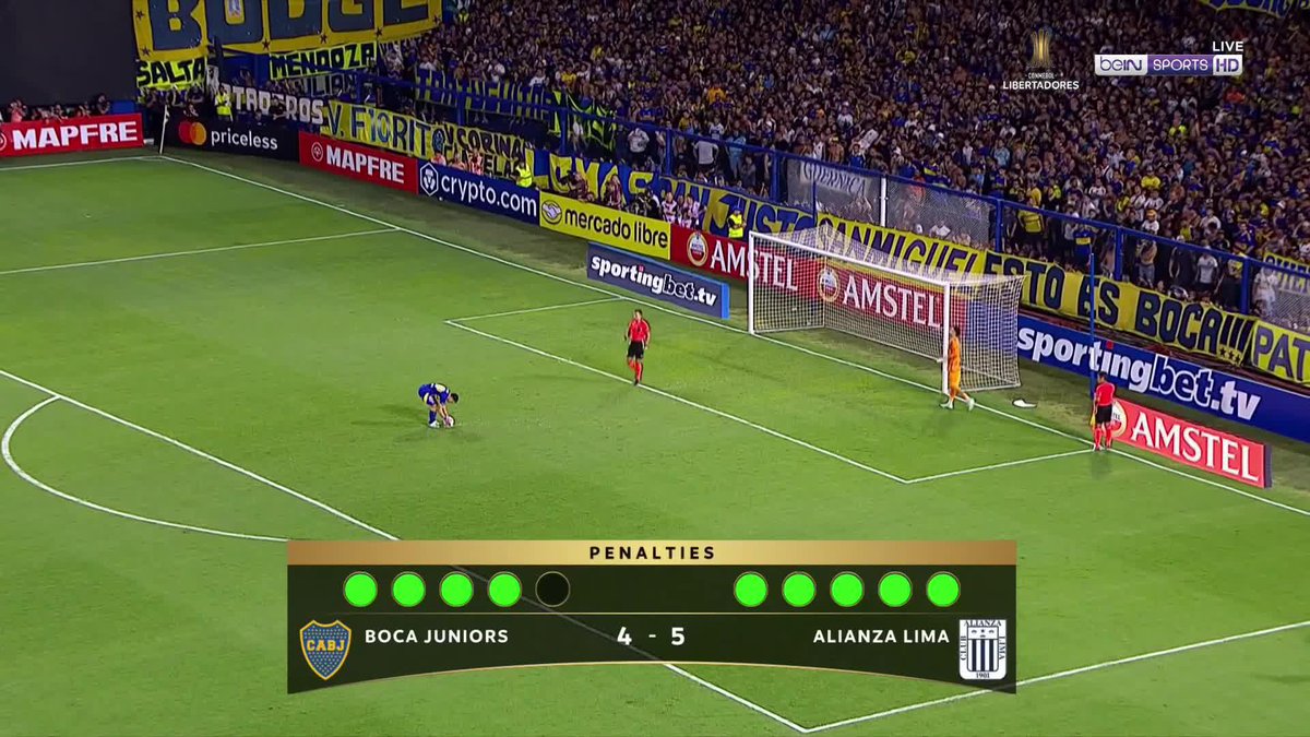 Boca is out of the #Libertadores Cup! 💥 😱 With this save from Guillermo Viscarra, Fernando Gago's team says goodbye to #EternalGlory #beINSPORTS