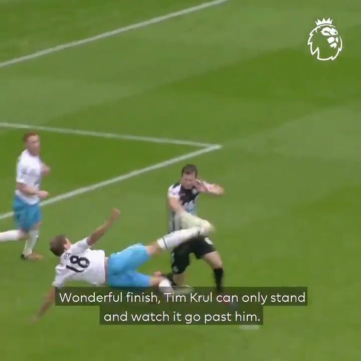 🇭🇷🤩 #GoalOfTheDay | Nikica Jelavić vs Newcastle (2014)