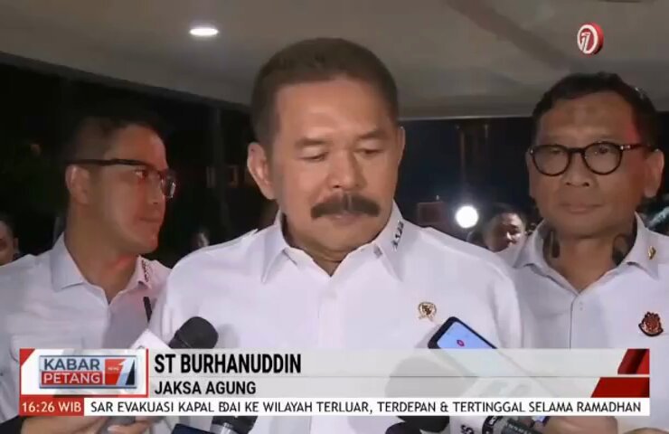 Jaksa Agung: "Yang Pasti Rp. 193,7 Triliun itu 1 Tahun, Jadi 5 Tahun 2018-2023 Silahkan Aja Hitung Berapa Kerugiannya?" 😲😲😲