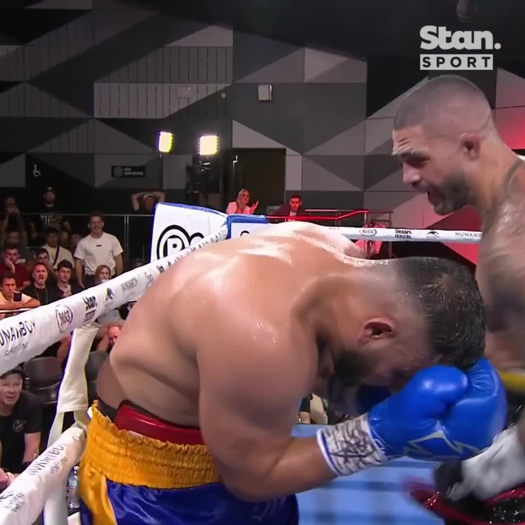 Former UFC fighter Tyson Pedro won his professional boxing debut in Australia this morning 🥊🔥