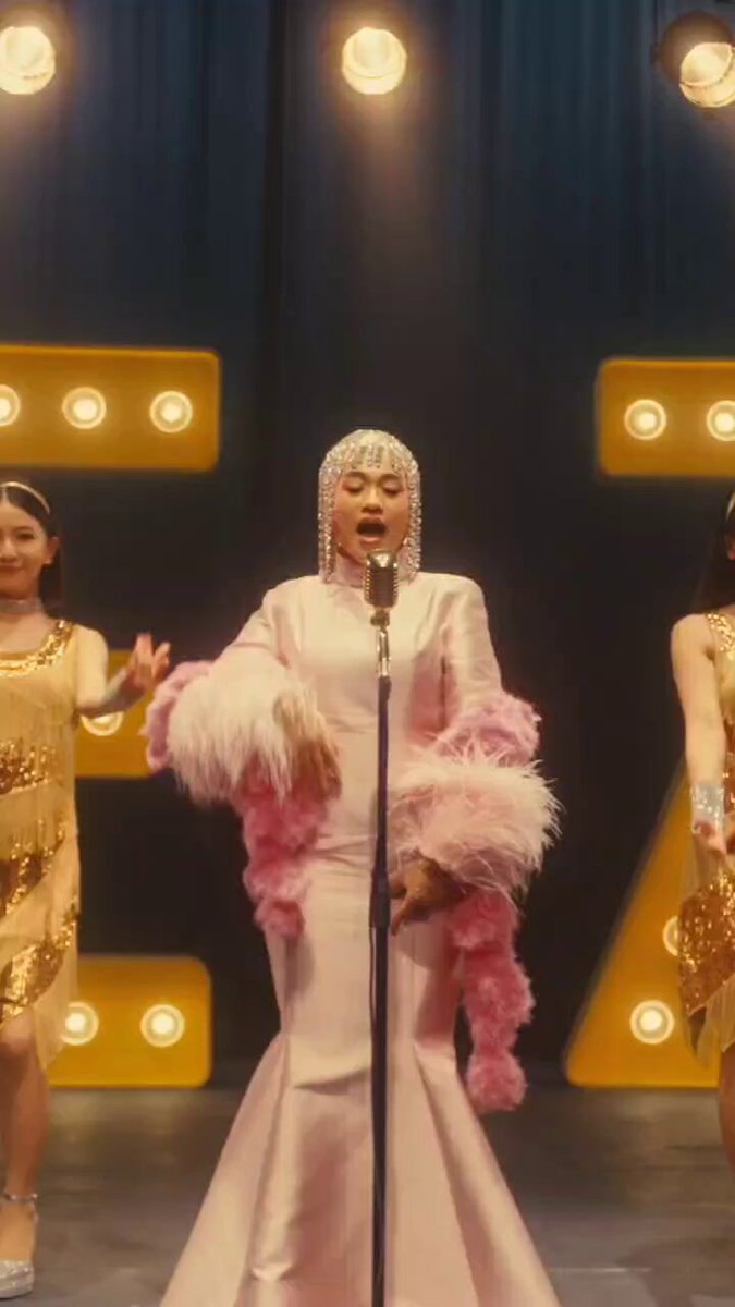 Nostalgia MV out now ♡