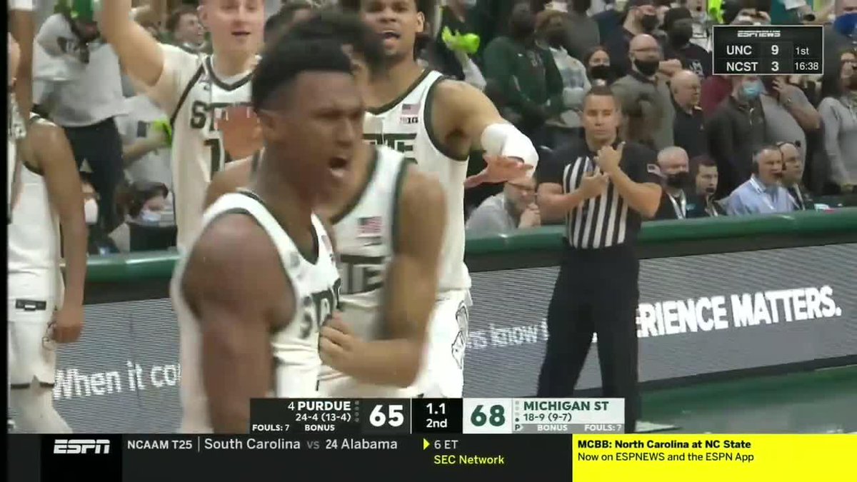 DAGGER 🎯 #OTD in 2022, Twalk's late 3-pointer lifted Michigan State Men's Basketball past No. 4 Purdue. #B1GMBBall