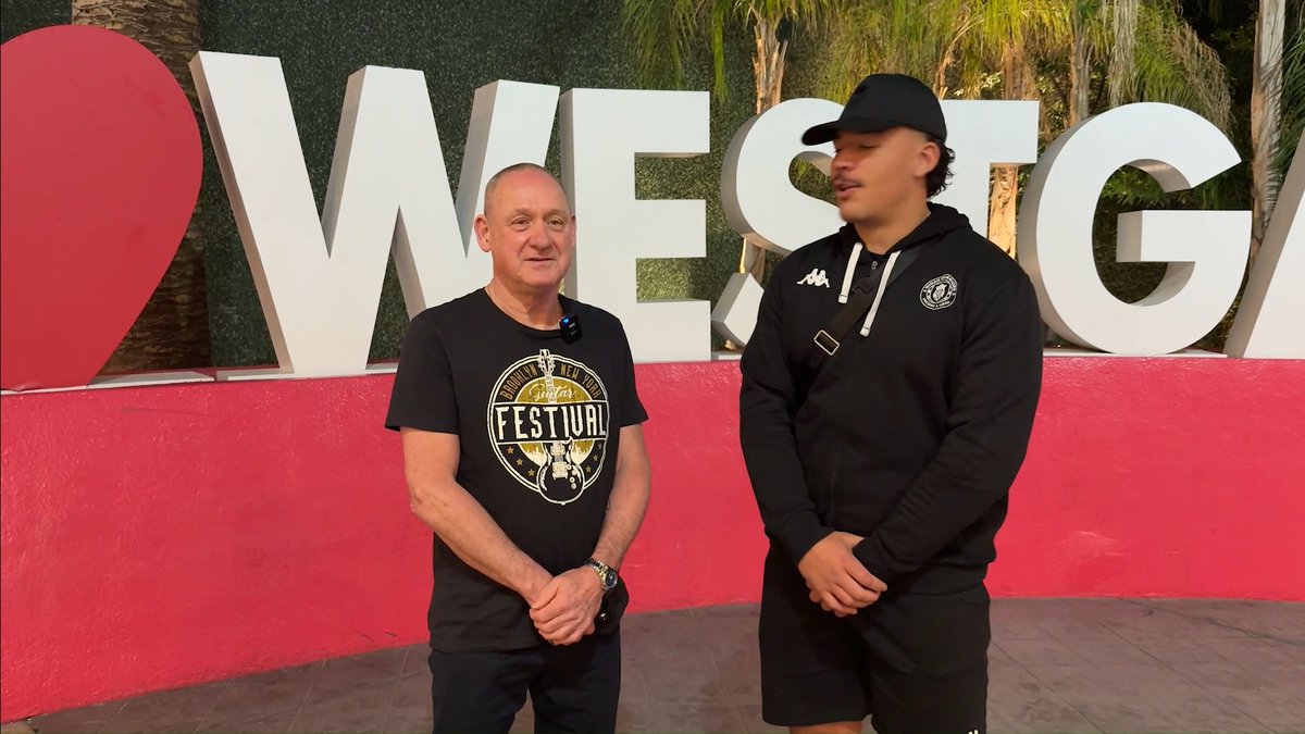🤩 "Who'd have thought, Roy the kitman of 15-years is in Las Vegas living his dream." Tyler Dupree and kitman Roy Dickinson paid a visit to The Westgate on Tuesday evening. #WWRL #VivaLasVegas