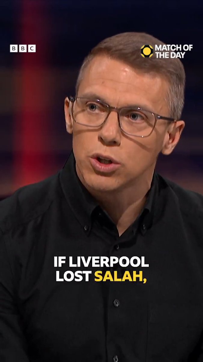 "If Liverpool lost Salah, Jota, Diaz and Gakpo, they wouldn't be in the position they're in." 👀 Stephen Warnock⚽️📺🎙 on Arsenal's injuries 🤕 #MOTD