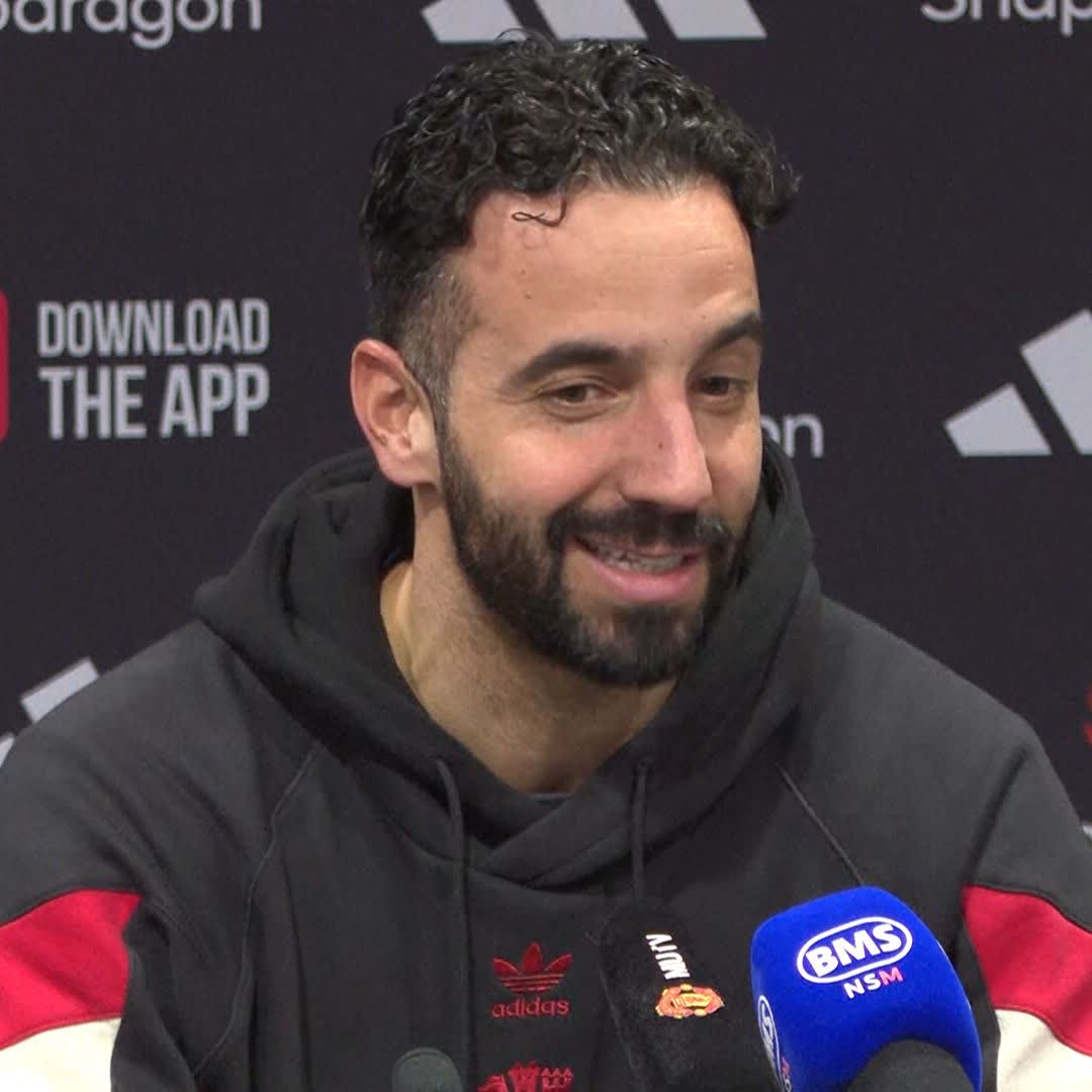 "You are making a connection with [Marcus] Rashford, right?" 💬 Ruben Amorim says he will talk to Alejandro Garnacho about walking down the tunnel after he was substituted against Ipswich 💭
