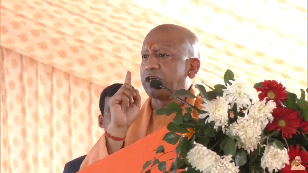 प्रयागराज वासियों का भी अभिनंदन... जिन्होंने बिना किसी संकोच के महाकुम्भ-2025, प्रयागराज को अपने घर का आयोजन माना...