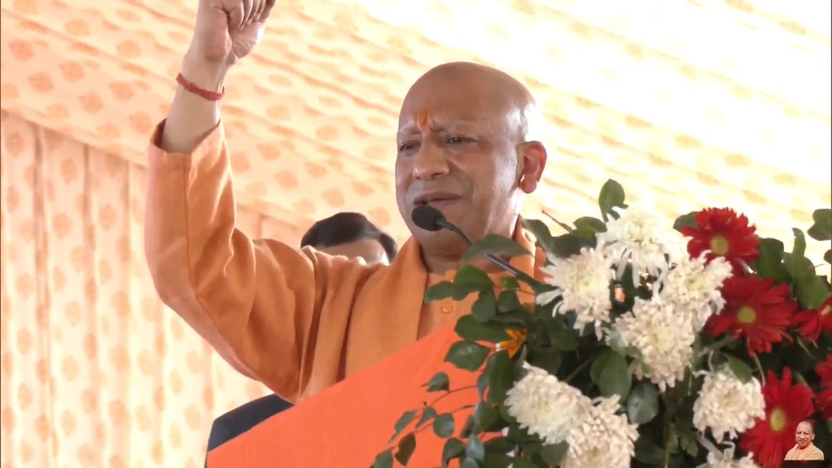 ''धर्म के मार्ग पर चलो, धर्म से ही अर्थ और कामनाओं की पूर्ति हो सकती है...'' महाकुम्भ-2025, प्रयागराज ने भगवान वेदव्यास की इस वाणी को सत्य साबित किया है...