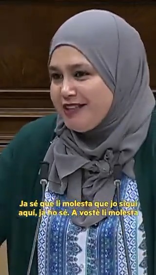 🎥 Najat Driouech Ben Moussa: "Ja sé que li molesta que jo sigui aquí. Assimili-ho, senyora Orriols"