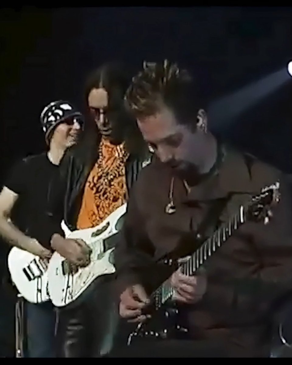 Three legends, one stage, and a face-melting rendition of Foxy Lady #throwback