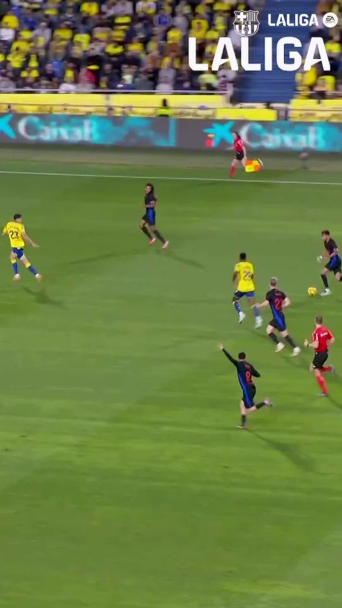 Olmo wastes no time ⌚😅 #LasPalmasBarça | #LaLigaHighlights
