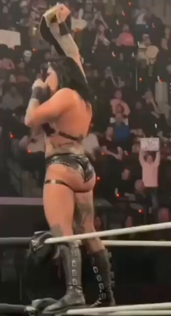 Man Rhea’s hair is getting so long like just look at it🤩