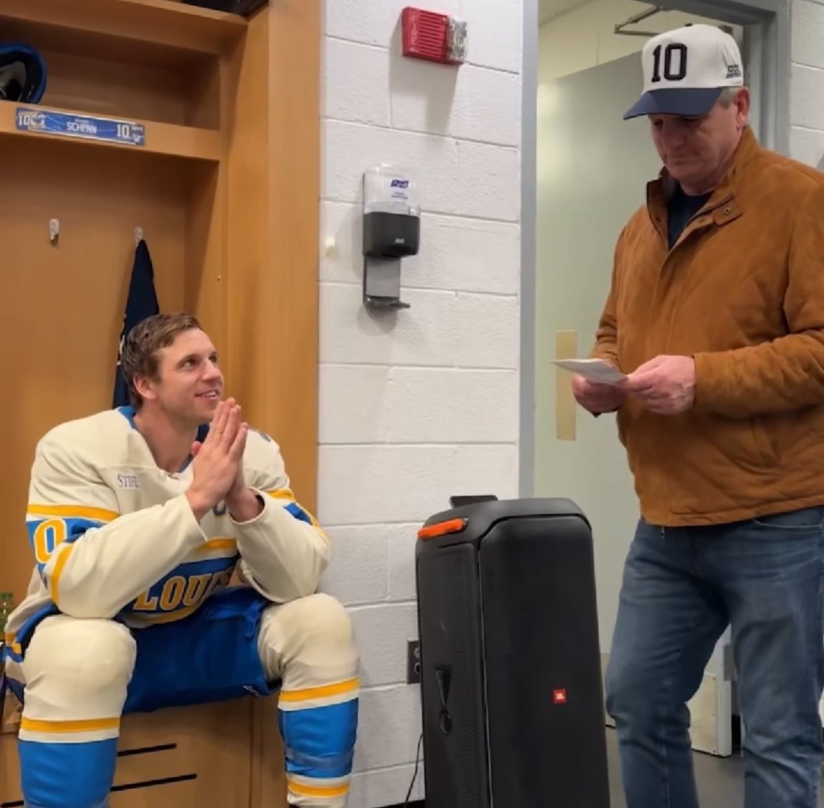 Jeff Schenn delivered a heartfelt speech - and the starting lineup - before his son Brayden’s 1,000th NHL game. #stlblues