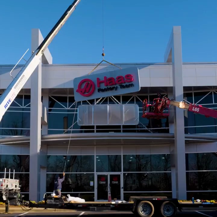 Sign, sign, everywhere a sign. 🧰 Haas Automation, Inc X #NASCAR
