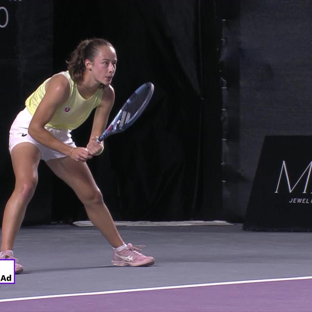 dialed in 📞 Zeynep Sonmez takes the first set 6-3 over Linette in Merida. #MeridaOpenAKRON