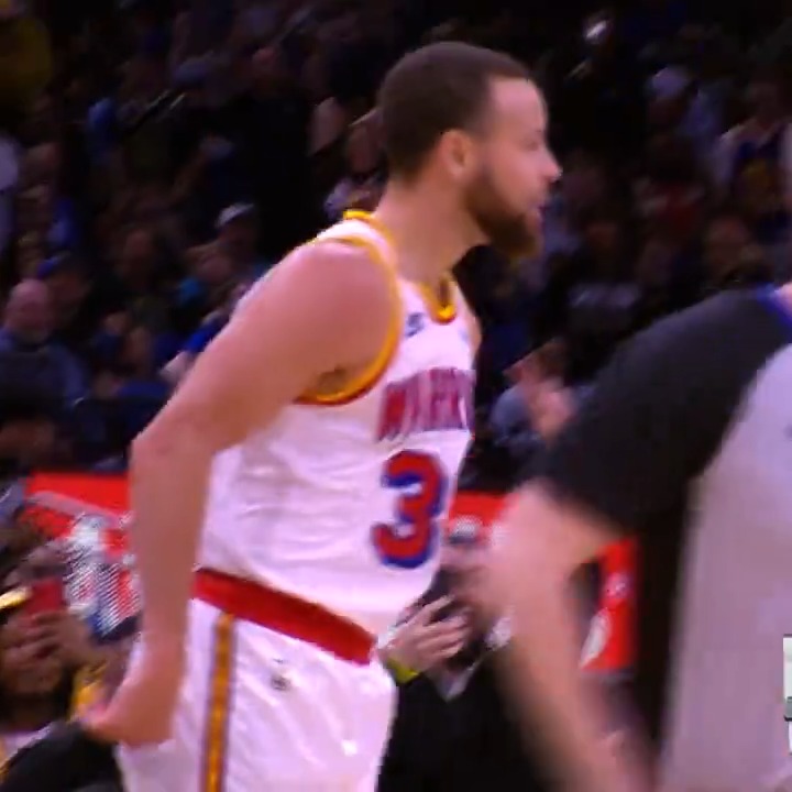 STEPH MF CURRY IS UNREAL.