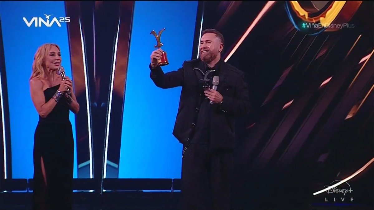 🔴 GAVIOTA DE PLATA Y ORO: Juan Pablo López echándose al bolsillo a la Quinta Vergara con una rutina marcada por NO caer en las vulgaridades y recursos fáciles. Se dió la vuelta larga y valió totalmente la pena. Un crack👌 #Viña2025 #ViñaXMega #FestivalViñaDelMar