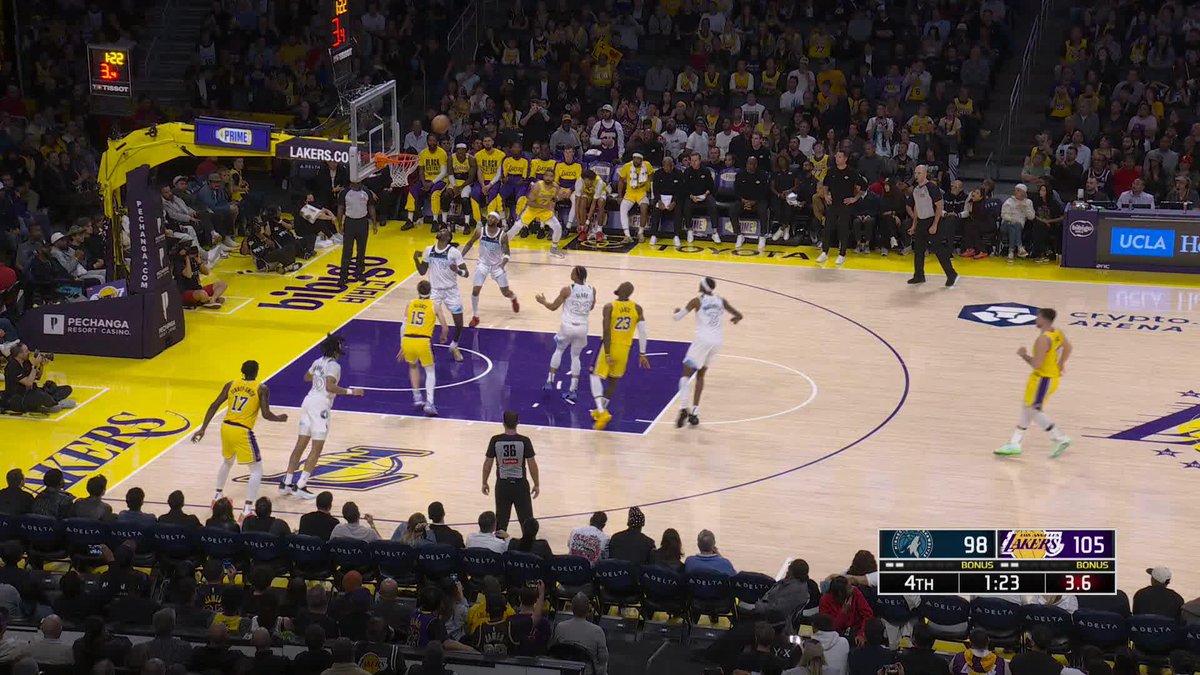 LeBron James in February: 29.4 PPG 10.2 RPG 7.3 APG 55.3% FG 45.8% 3PT Lakers have gone 9-2.