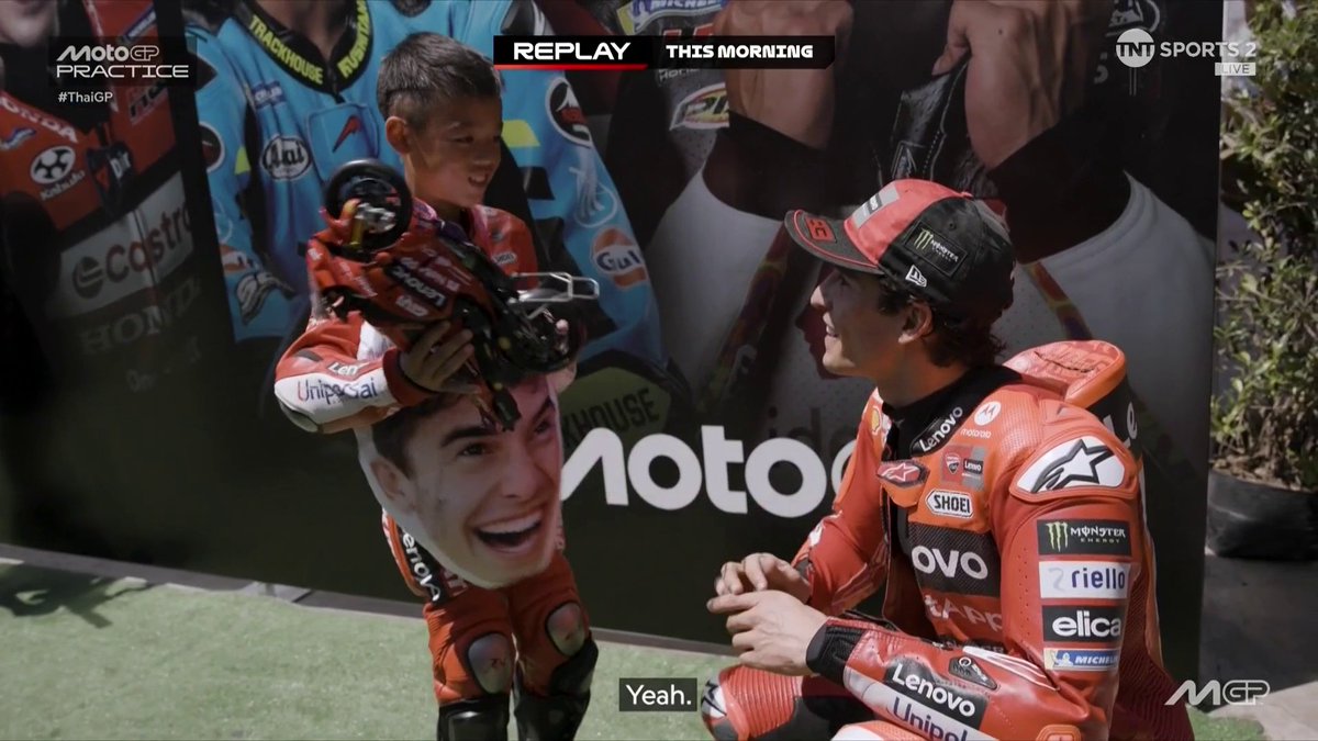 ๐๐ง๐ค๐ข ๐๐๐๐ง๐ฉ๐๐๐๐ ๐ฉ๐ค ๐๐ค๐ฎ ๐ฅน The young Marc Marquez fan from last year's #ThaiGP met his hero ๐ #MotoGP | Live on TNT Sports and Discovery+