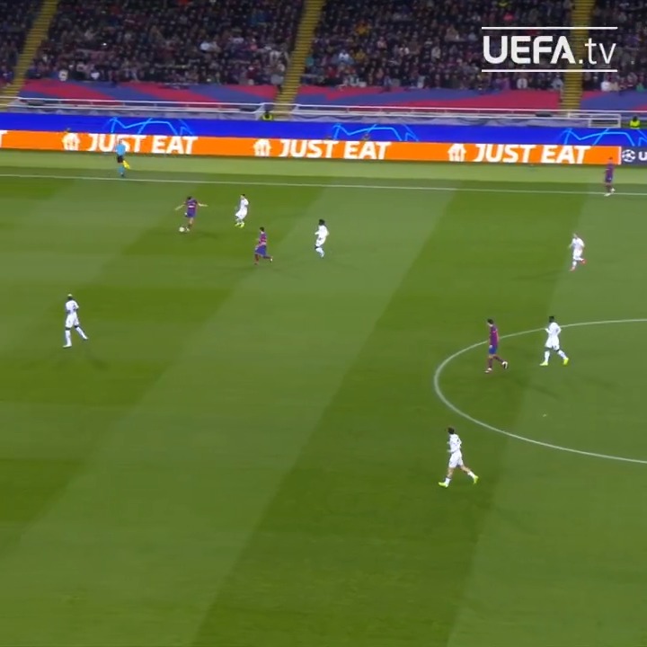 Pau Cubarsí's passing in last season's round of 16 😮‍💨 #UCL