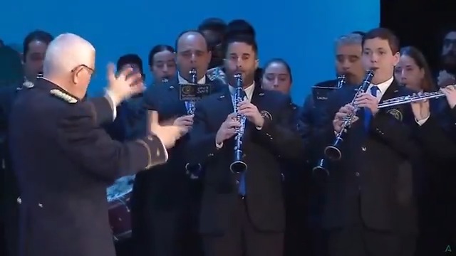 Una marcha que forma parte de la banda sonora de nuestra Semana Santa, 'La Madrugá'. Su autor, Abel Moreno, recibe la Medalla de Andalucía. Se ha interpretado hasta en Australia y hoy suena en el Maestranza por la La Oliva de Salteras en el #DíadeAndalucía. #28F