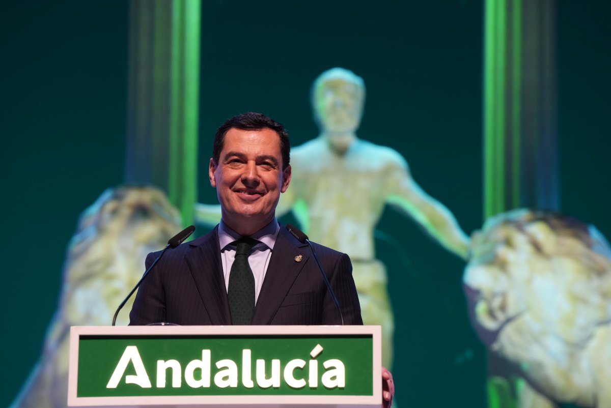 A los andaluces nos va bien con el diálogo, la mesura, el respeto y siendo como somos: una sociedad abierta, tolerante y serena. Que no nos trasladen la división de otros lugares. Andalucía no quiere confrontación ni otros malos hábitos políticos. #DíaDeAndalucía #28F