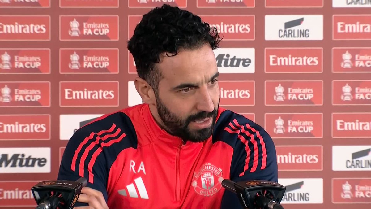 "He's going to pay a dinner to all the team and that's it" 🍴 Ruben Amorim says there is "no issue" with Alejandro Garnacho, after he came to Amorim's office the next day to explain why he stormed down the tunnel 🔴