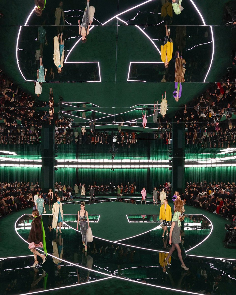 Emphasizing the cinematic while amplifying emotion. Award-winning composer and conductor Justin Hurwitz reflects on creating the original score that was performed live at the #GucciFW25 fashion show. #MFW