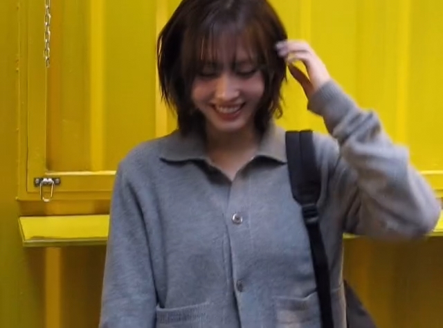 Momo's mini vlog of her time at Milan Fashion Week for Onitsuka Tiger that she personally edited on the plane 🤍