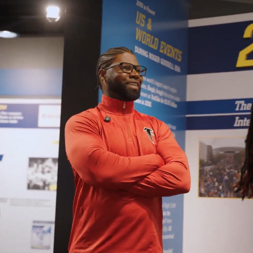 In honor of Black History Month, Devin Hester returned to Canton for the first time since his Pro Football Hall of Fame induction He was joined by standout girls flag and boys tackle football players from Therrell High School 🤝