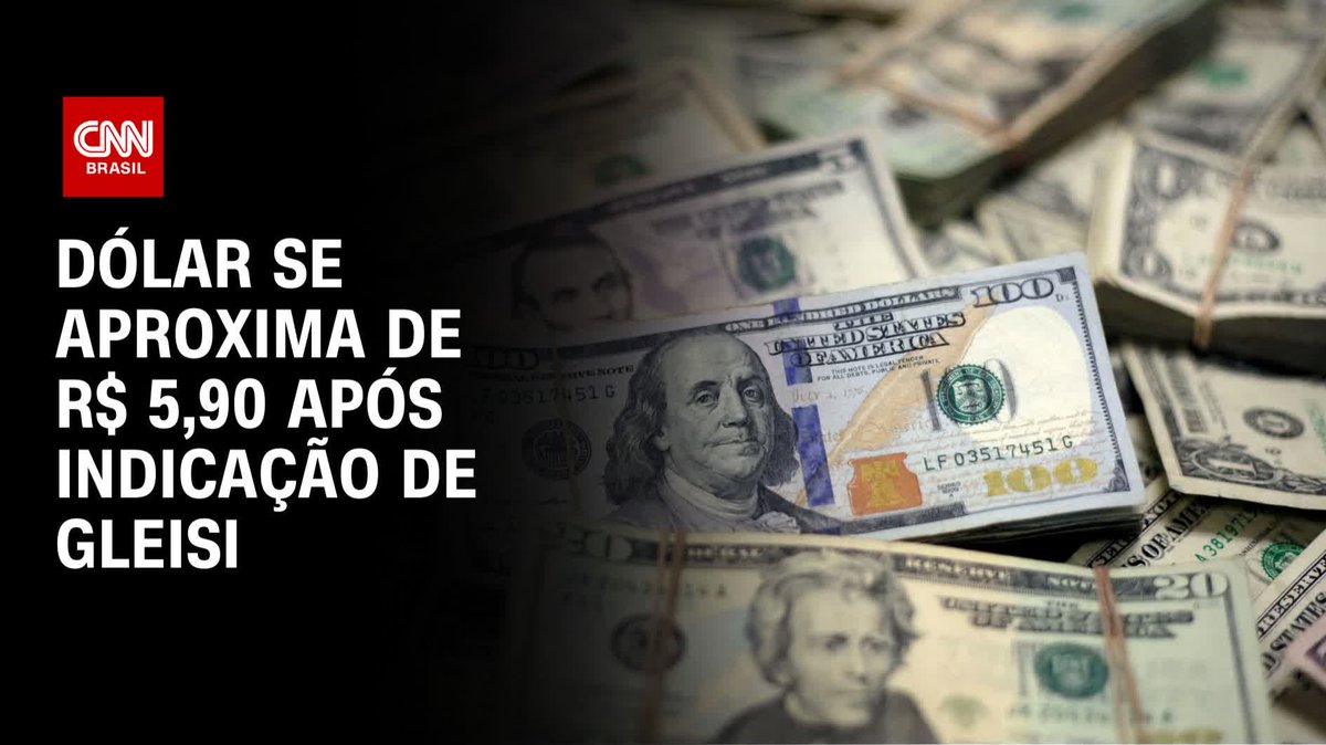 O dólar reverteu o movimento de queda depois do anúncio de que a atual presidente do PT, Gleisi Hoffmann, foi escolhida como a nova secretária de Relações Institucionais do governo. A moeda americana opera em alta de 0,7% e bateu o patamar de R$ 5,89. #CNNBrasil