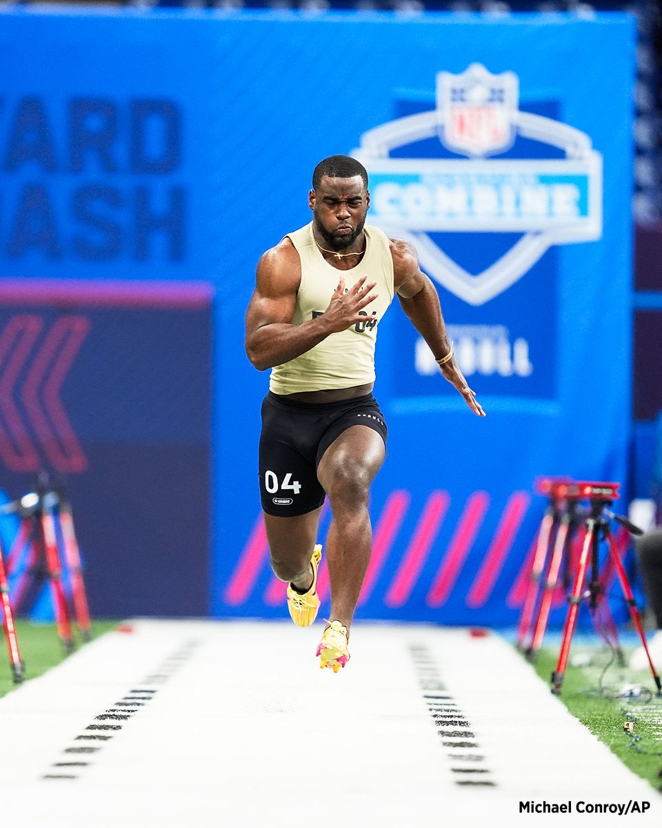 40 yards in the blink of an eye 😮💨 @trey_uno1 | NFL