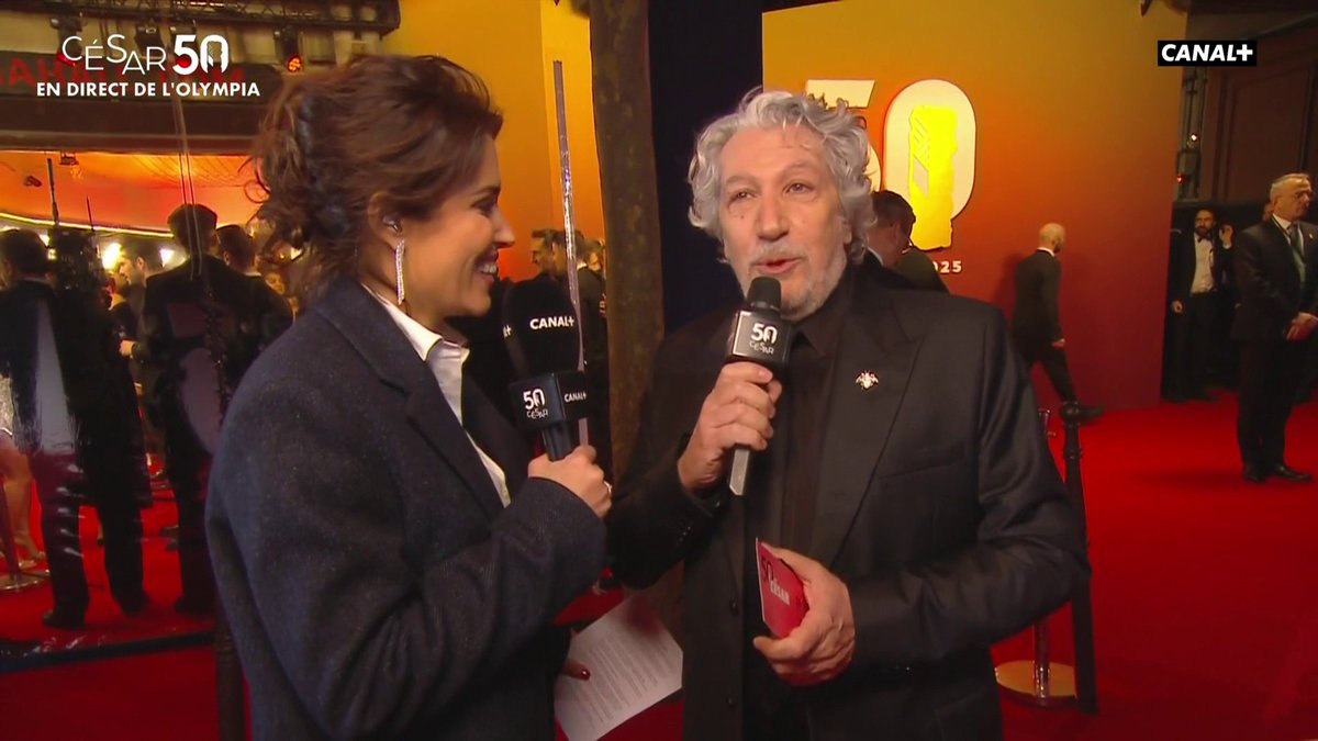 - "Gilles Lellouche dit de vous que vous êtes un Dieu.." - "Il avait bu." Alain Chabat, nommé dans la catégorie Meilleur Acteur dans un second rôle (L'Amour ouf). #César2025