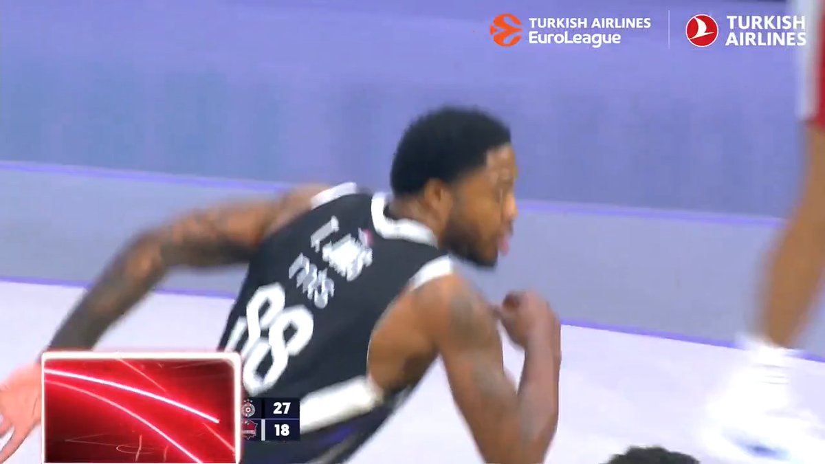 Tyrique Jones doing what he does BEST 🫨 #FlightTime I Turkish Airlines