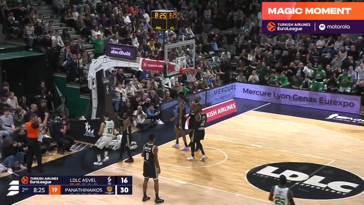 Damn, Mitoglou that was tough 😤😤 #MotorolaMagicMoment I motorola