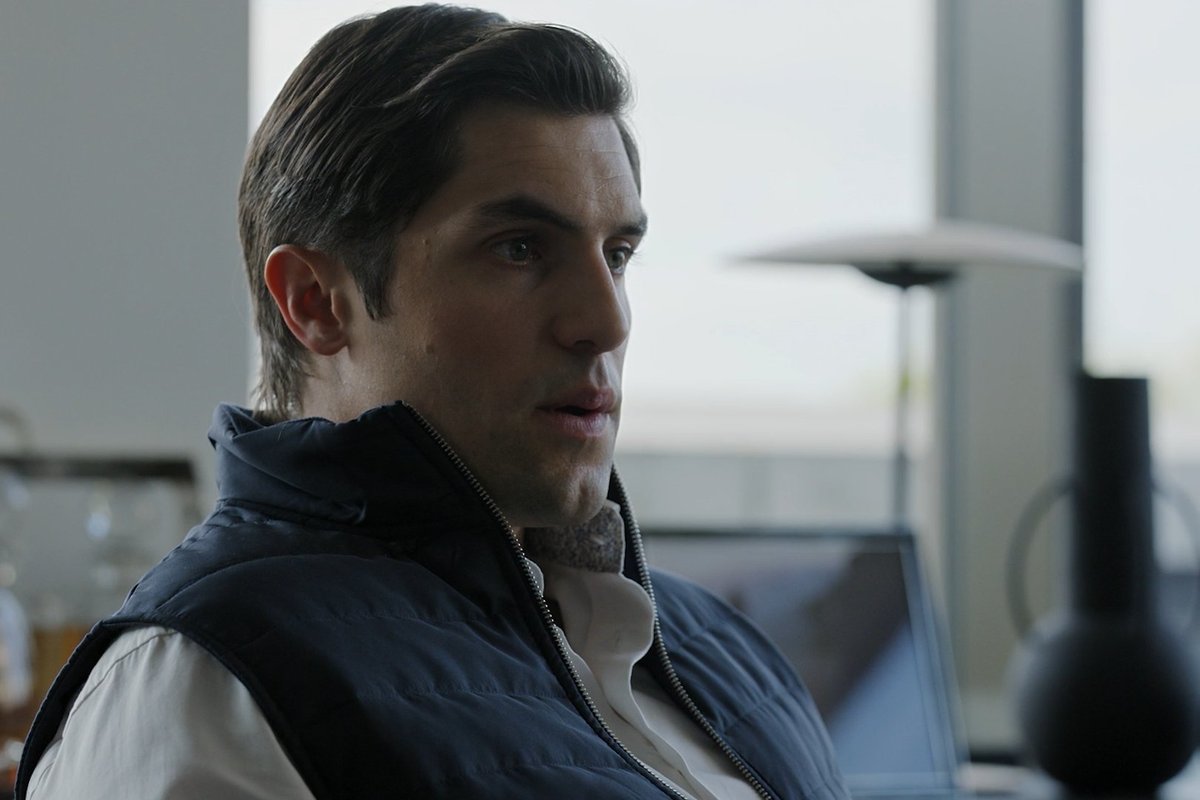 The less he knows the better. #Surface — Season 2 Now Streaming