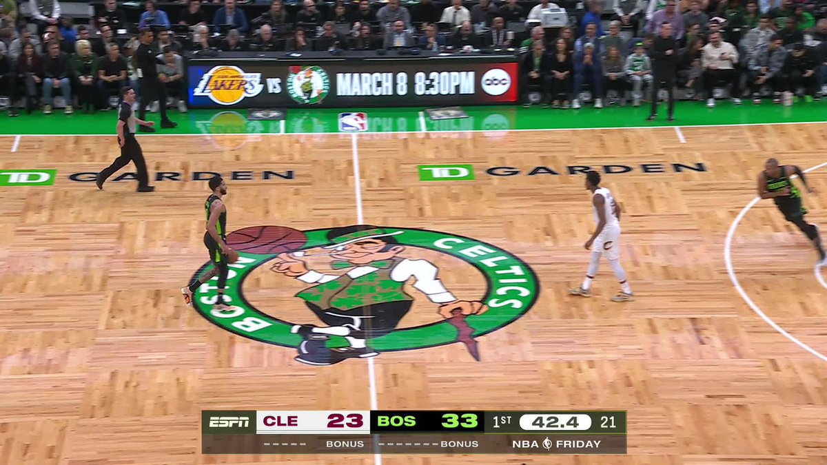 Jayson Tatum at halftime: 30 PTS 9 REB 7 AST 11-17 FG 4-8 3PT Celtics lead the Cavs by 10.