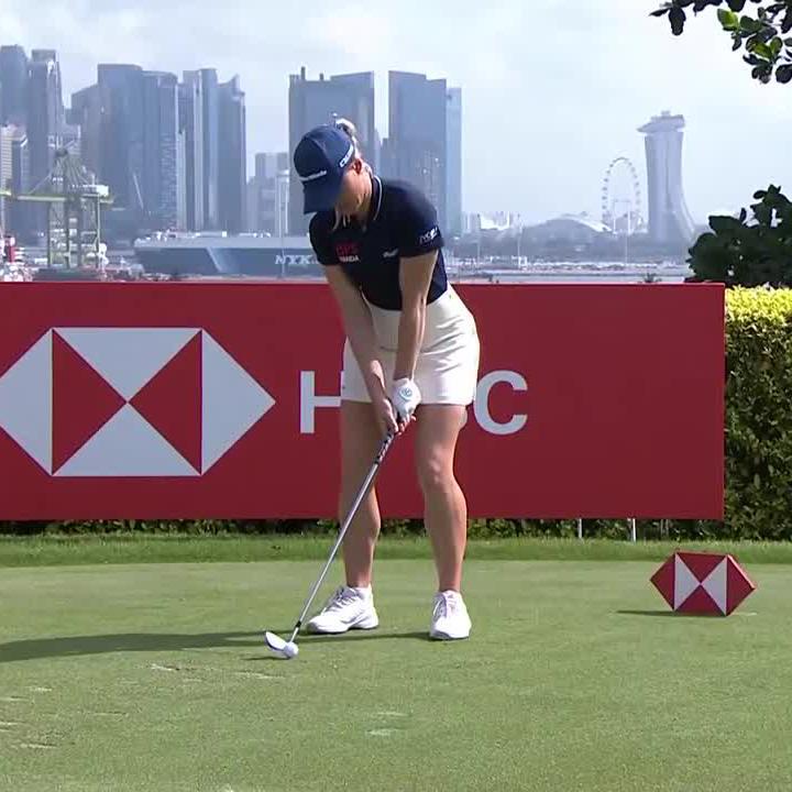 Another tap in birdie for Charley Hull to take a share of the lead 👀