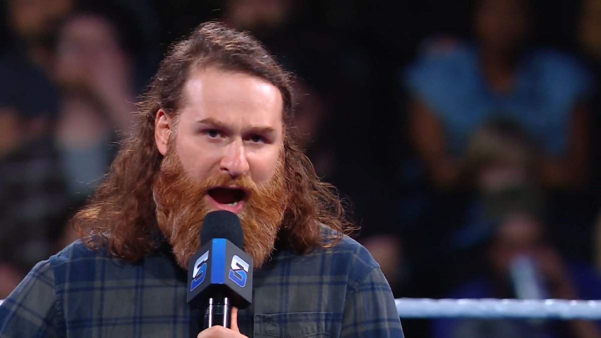 No surprise there... Kevin couldn't making it easy for Sami Zayn. He HAD to be in a different arena 🤨 #SmackDown