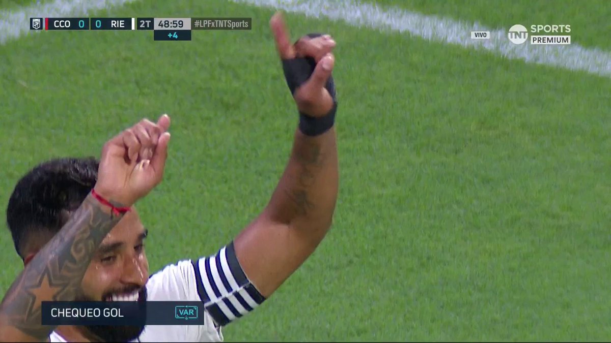 Creo que este gol anulado es el mas escandaloso que vi en lo que va del año. Que casualidad que siempre los dos equipos beneficiados son los mismos…